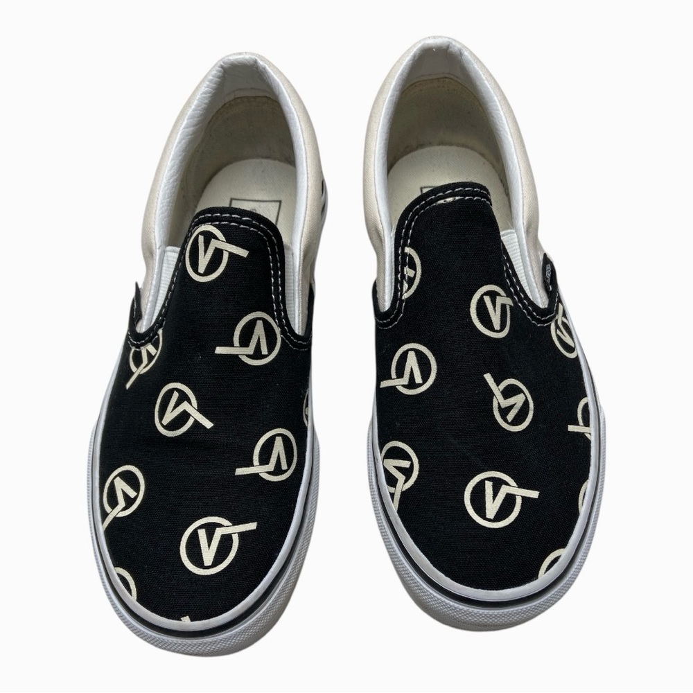 Vans Classic Slip On With Circle V Logo Black and White Size 6.5